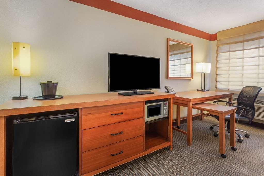 La Quinta By Wyndham Chicago Tinley Park Hotel Szoba fotó